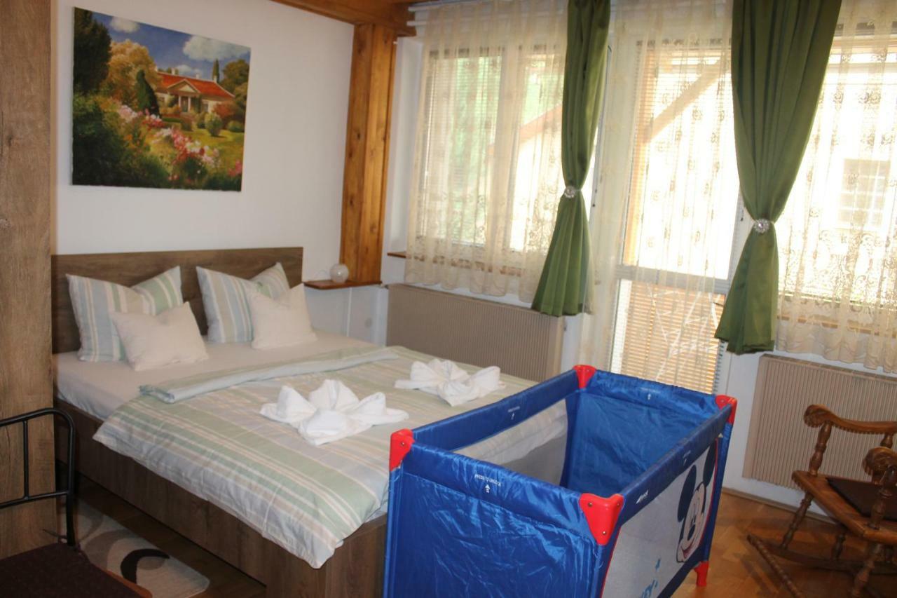 Fekete Rigó Vendégház Egerszalók Exterior foto
